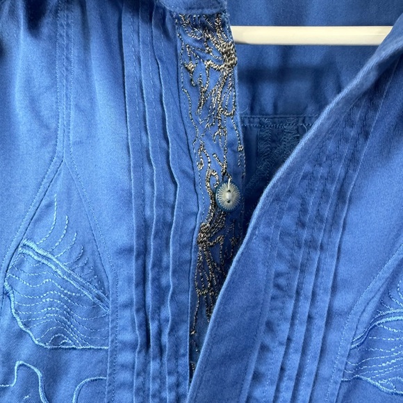 Robert Graham Size Large Blue Embroidered Button Shirt Flip Cuff - Picture 11 of 12